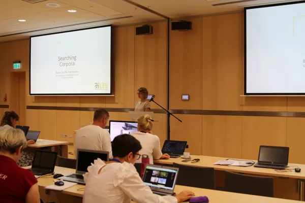Baiba Saulīte (LU MII Ailab) teaching basics of corpus linguistics