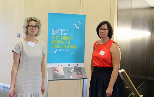 Teachers Baiba Saulīte and Ilze Auziņa (LU MII Ailab)